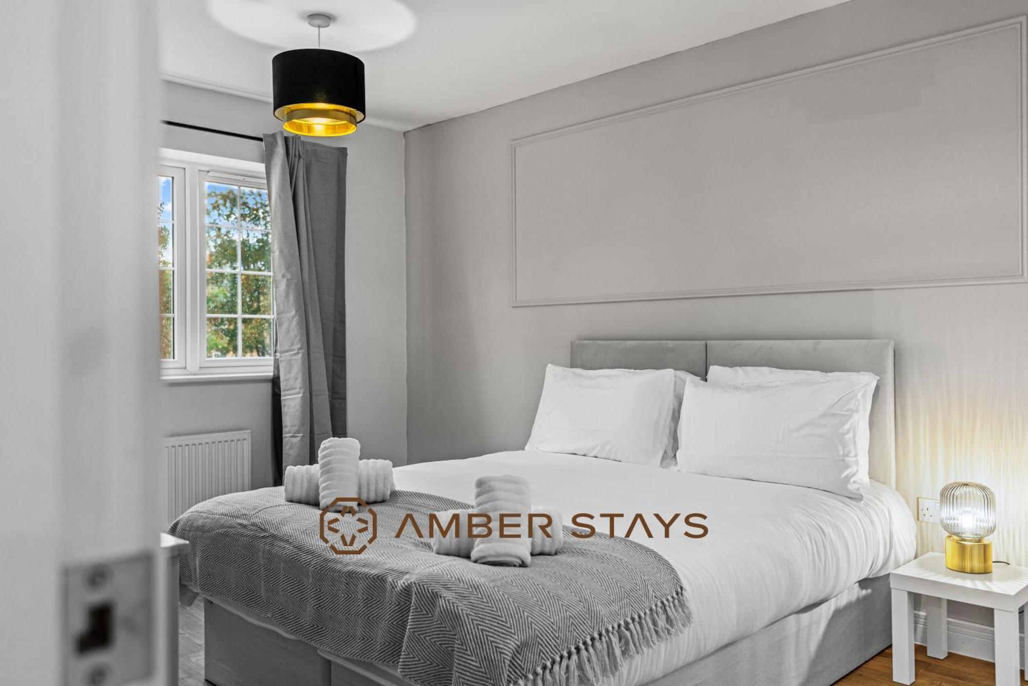 Spacious 5 Bed House In Reading By Amber Stays, Perfect For Business & Contractors, Sleeps 12! Esterno foto
