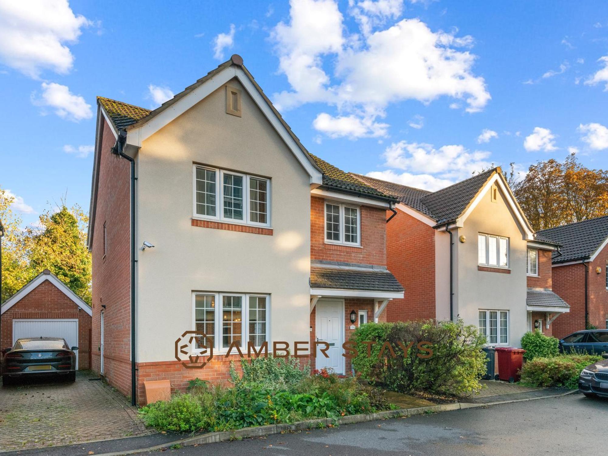 Spacious 5 Bed House In Reading By Amber Stays, Perfect For Business & Contractors, Sleeps 12! Esterno foto