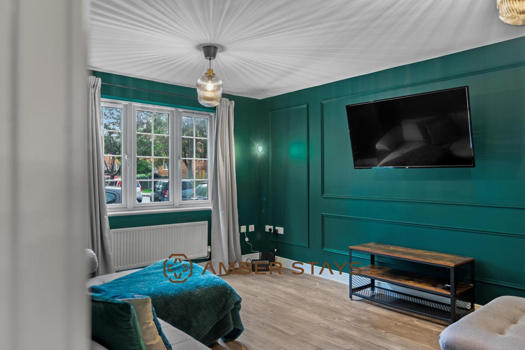 Spacious 5 Bed House In Reading By Amber Stays, Perfect For Business & Contractors, Sleeps 12! Esterno foto
